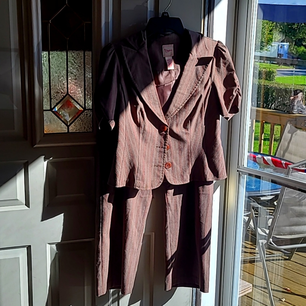 Womens  pant suit